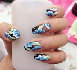 美甲小花图片大全,缤纷指尖艺术赏析